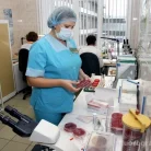 Поликлиника Клинический медико-хирургический центр Министерства здравоохранения Омской области на улице Булатова Фотография 6